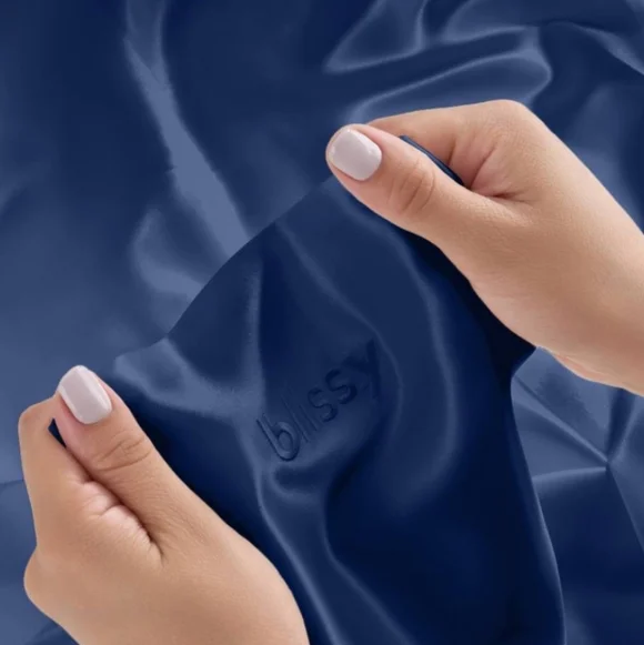 2 x NWT Blissy Mulberry Silk Pillowcase, Navy Blue, King Size - Picture 3 of 7